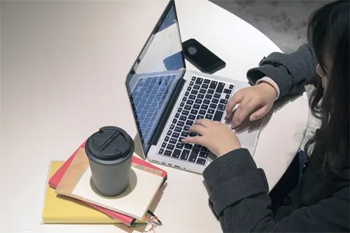 贵州示范大学简介
